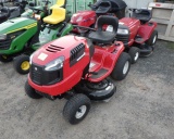 YARD MACHINE 42'' Lawn Mower   15.5 hp