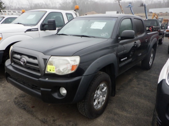2009 TOYOTA Tacoma Crew Cab, 4x4, s/n:037233