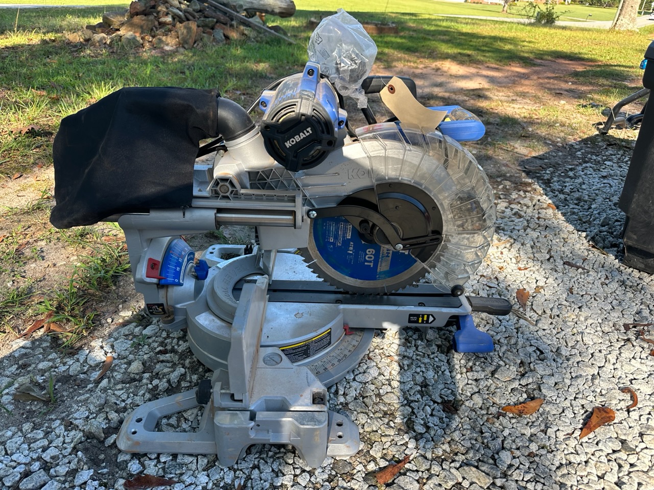 Kobalt 12-in Cross-Cutting Hand Saw Kobalt 12-in Cross-Cutting Hand Saw