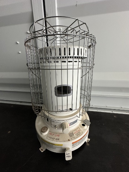 DynaGlo 23,000 BTU kerosene heater