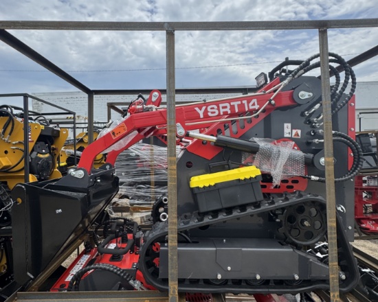 New! AGT YSRT14 Stand-On Skid Steer Track Loader Crawler (red)