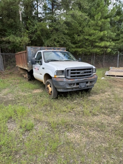 2004 F450 14’ Dump Truck