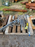 LOT OF STAINLESS STEEL ROUND BAR (Located at: P & M Machine, Private Road 3463, Gladewater, TX