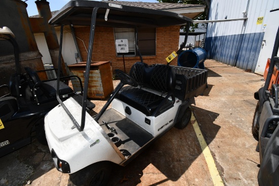 ELECTRIC GOLF CART, CLUBCAR, CARRY ALL, 2 seater, dump bed, w/ lithium ion batteries, white (Located