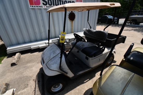 ELECTRIC GOLF CART, EZGO MDL. TXT, white, S/N 1533370 (Located at: Jetstream, 4133 Southerland Rd,
