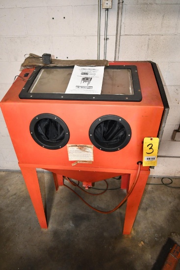 STEEL BLAST CABINET, CENTRAL PNEUMATIC (Located at: Jones Machine Company, 5710 Brittmoore, Houston,