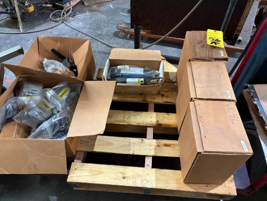 LOT OF 4-WAY VALVES, ENERPAC MDL. VC4L, (approx. 3), w/ Enerpac spare parts, assorted
