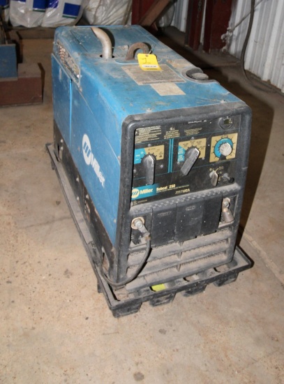 AC/DC ENGINE DRIVEN WELDER, MILLER BOBCAT 250, STOCK 907211, Mfg. 2007 S/N LH330201