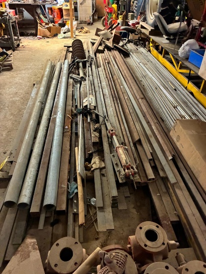 LOT OF RAW MATERIAL: pipe, flat bar, tubing, etc., assorted