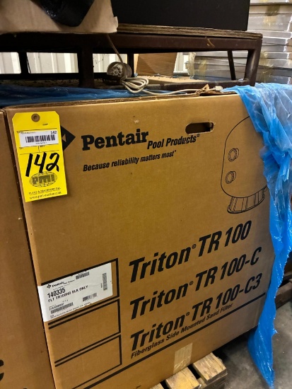SAND FILTER, PENTAIR, TRITON MDL. TR100HD BLK ONLY, S/N 01161830900008P, unused in box