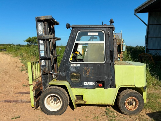 FORKLIFT, CLARK GPX50, 8,000-LB. CAP., diesel, 2-stage mast, side shift, 139" LH, enclosed cab, dual