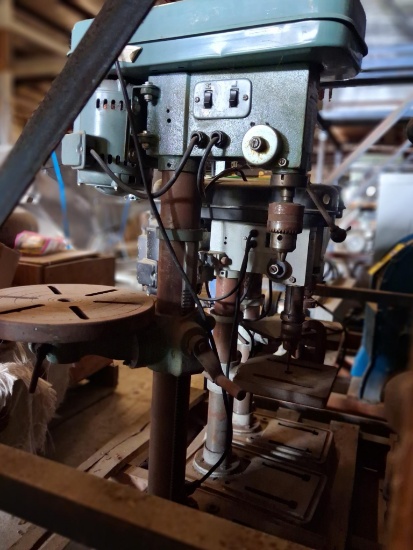 BENCHTOP DRILL PRESS, MANHATTAN MDL. 951210