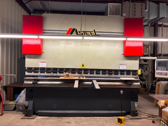HYDRAULIC PRESS BRAKE, MASTEEL MDL. 12440, Mfg. 2007, 12 / 440 T. cap., KV2004 control, no pit