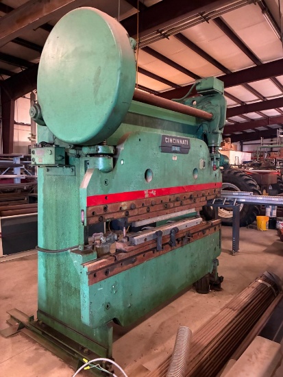 PRESS BRAKE, CINCINNATI 5 SERIES X 6", 4" stroke, 65 - 135 T. cap., S/N 36426