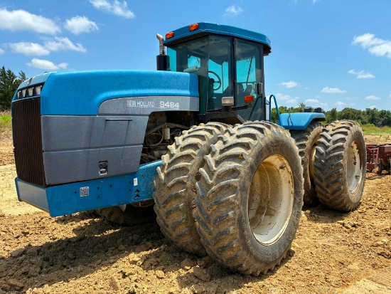 TRACTOR, NEW HOLLAND 9484, HOM: 2,897, S/N D108119 (Implements not included)