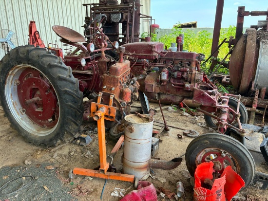 TRACTOR, ALLIS CHALMERS "G"