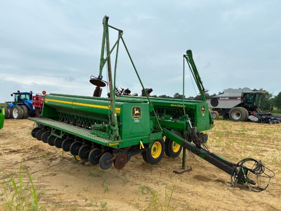 FOLDING GRAIN DRILL, JOHN DEERE MDL. 455 - 25'