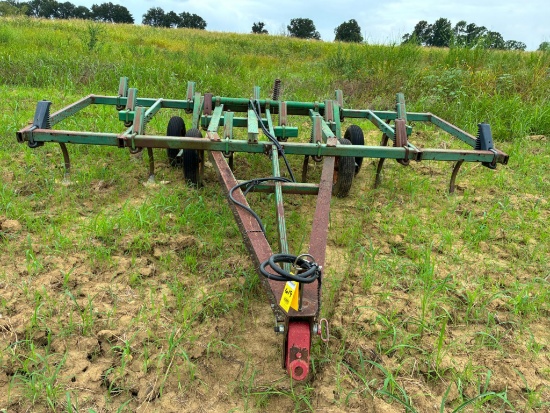 FIELD CULTIVATOR, JOHN DEERE