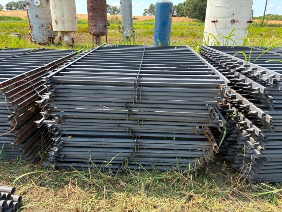 LOT OF STEEL POWDER-COATED FENCING, approx. 8'L. x 5'ht., w/ equal number of fence post, approx.