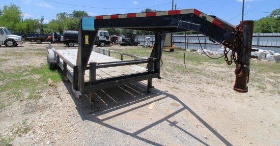 TRAILER, C & M FLATBED, GOOSENECK, Mfg. 2011, 7'W. x 24'. bed, w/ ramps, VIN: 5VNGG2429MT221998,