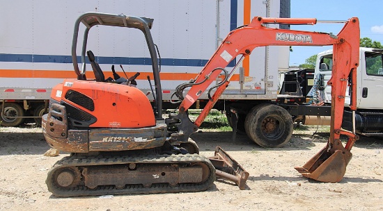 MINI EXCAVATOR, KUBOTA MDL KX121-3ST, diesel engine, 42 HP, OAL 16'9", OAW 5'7", digging depth