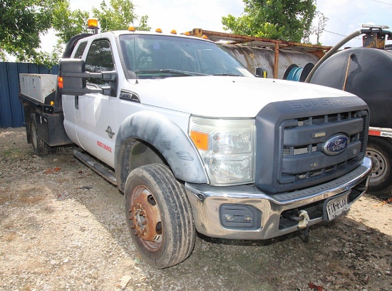 TRUCK, FORD F-550, Mfg. 2015, 4-door extended cab, w/ 9' CM steel flat bed, (2) RKI tool boxes, (2)