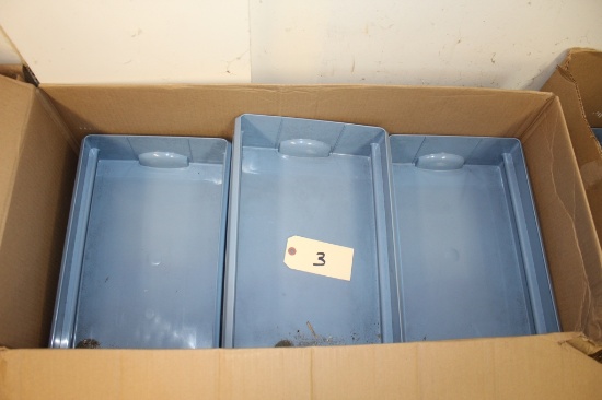 Box Of Plastic Ice Bins Approx 9