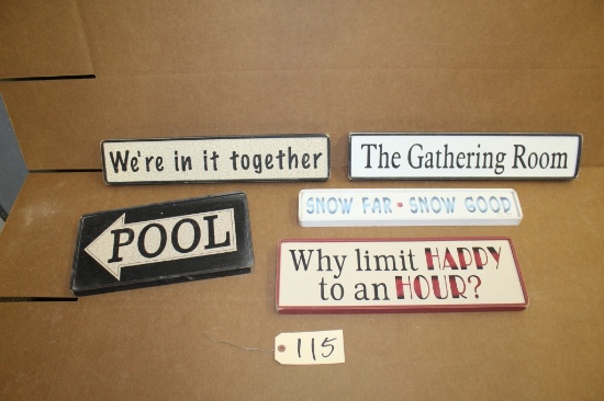 Wooden Signs 5 units