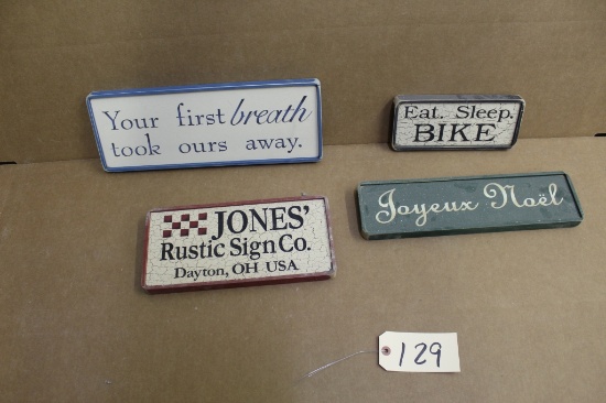 Wooden Signs 4 units