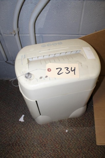 Royal Paper Shredder