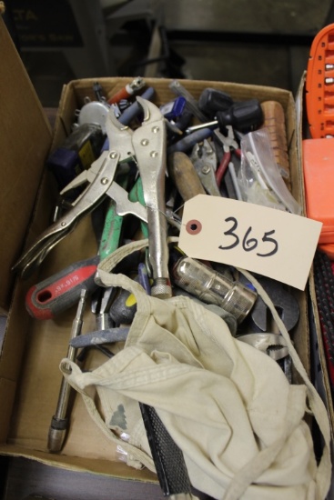 Flat of Pliers