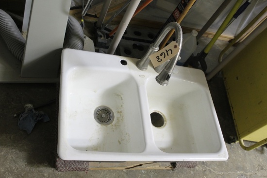 Porcalain Sink w/ faucet