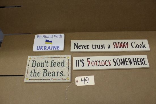 Wooden Signs 4X the bid Bears