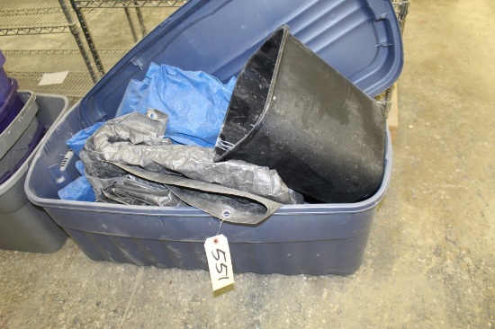 Tote with tarps