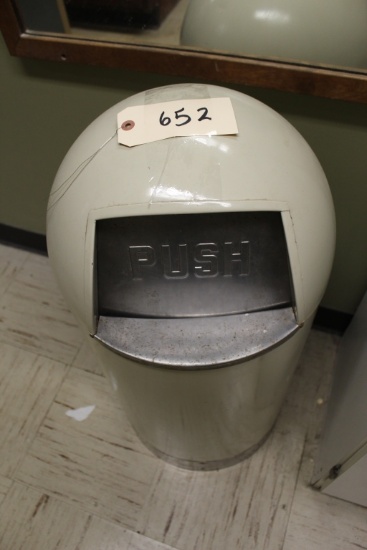 Trash Can