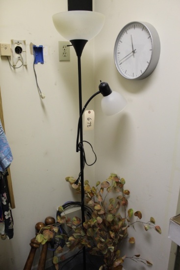 Floor lamp & decor