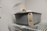 Plastic tub