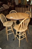 High Top Table & Chairs 4 swivel chairs nice!!!