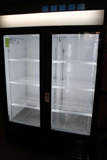 Central Restaurant Products Reach in Refrigerator