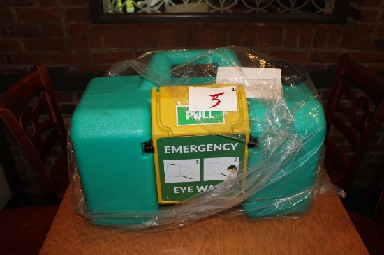 Emergency Eye Washing Station