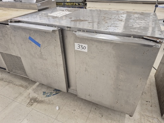 Hobart Under Counter Refrigerator