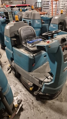 Tennant T7AMR Commercial Floor Scrubber