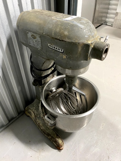 Hobart A-200 20 Qt Countertop Mixer w/ Whisk & Paddle Attachments, Working When Removed!