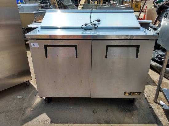 Two Door Refrigerated Salad / Sandwich Prep Table  on Casters, Working When Removed!
