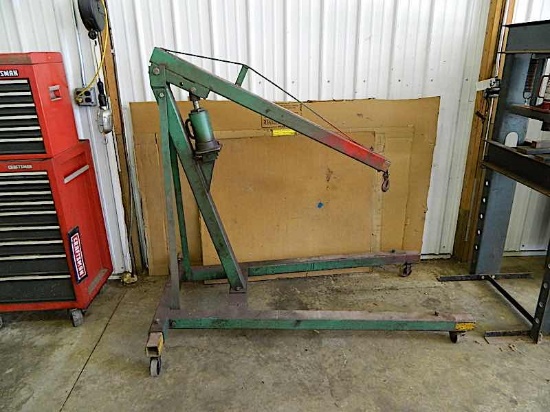 ENGINE HOIST