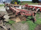 IH 550 PLOW