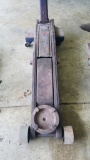 FLOOR JACK