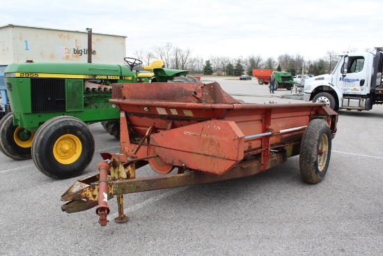 New Holland Manure Spreader