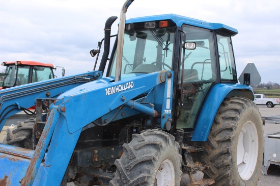 New Holland Tractor T5100 with front loader