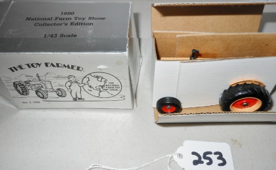Case-O-Matic drive 800 tractor 1/43 scale